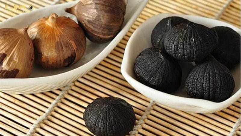 Thành phẩm tỏi đen thu được sau 14 ngày ủ
