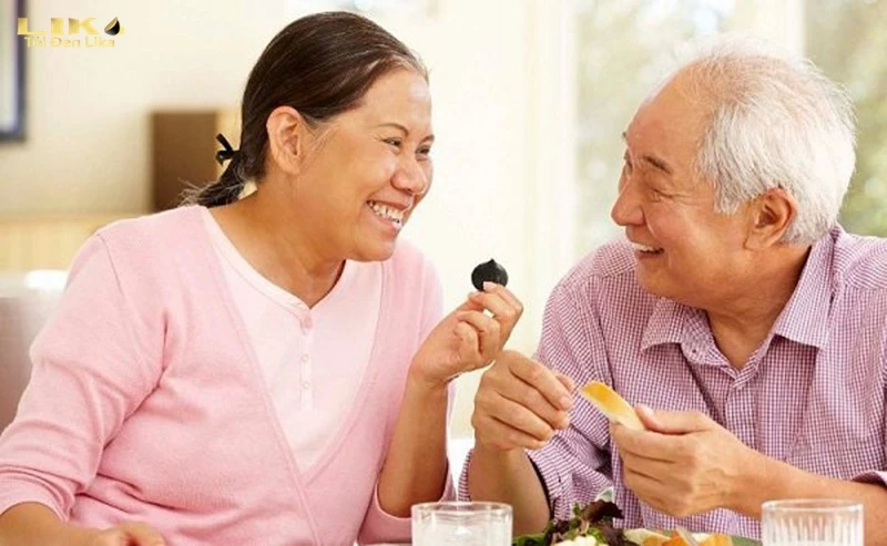 Trong tỏi đen chứa nhiều Allicin tốt cho sức khỏe