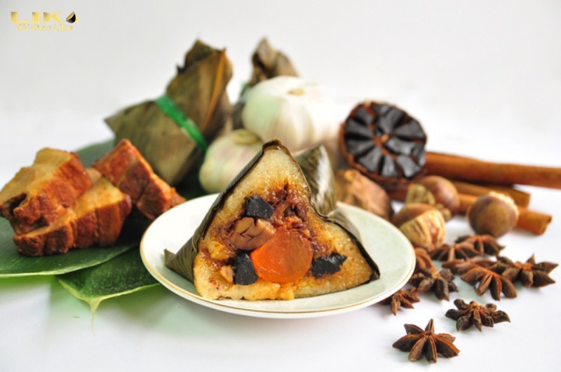 Sử dụng tỏi đen làm nguyên liệu của bánh