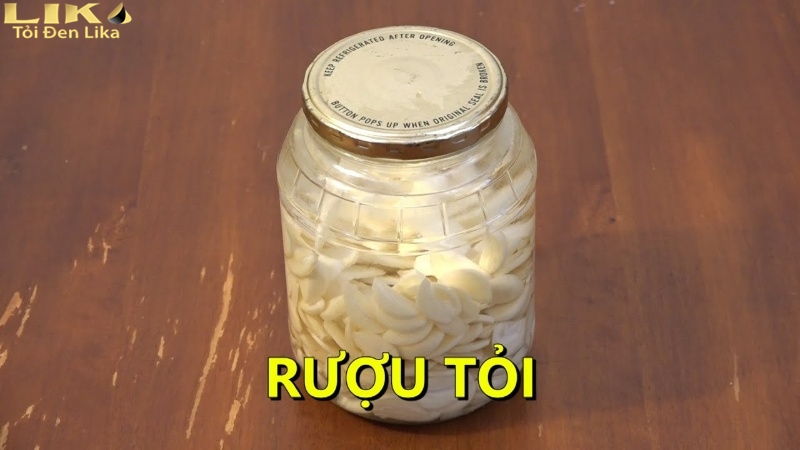 Nên sử dụng rượu nồng độ từ 40 đến 42 độ để ngâm rượu tỏi